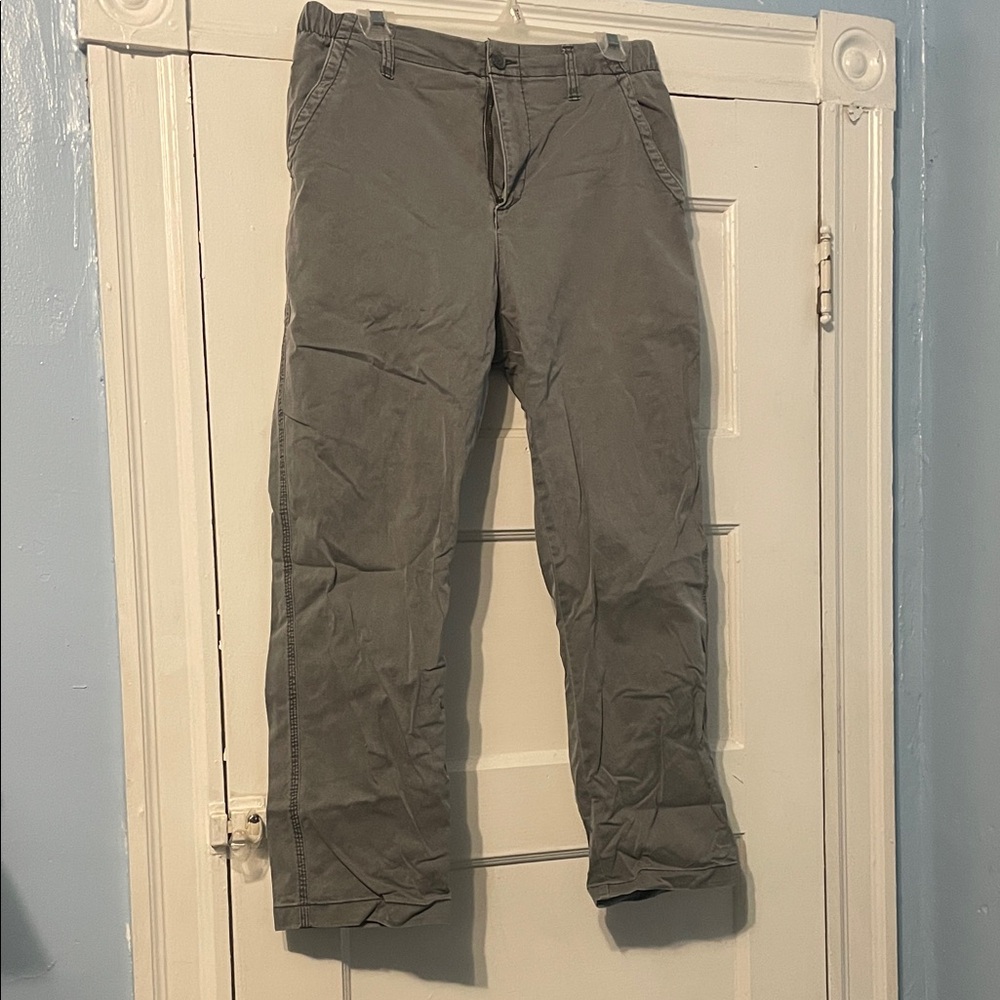 Old Navy Women's Gray Chino Straight Leg Pants